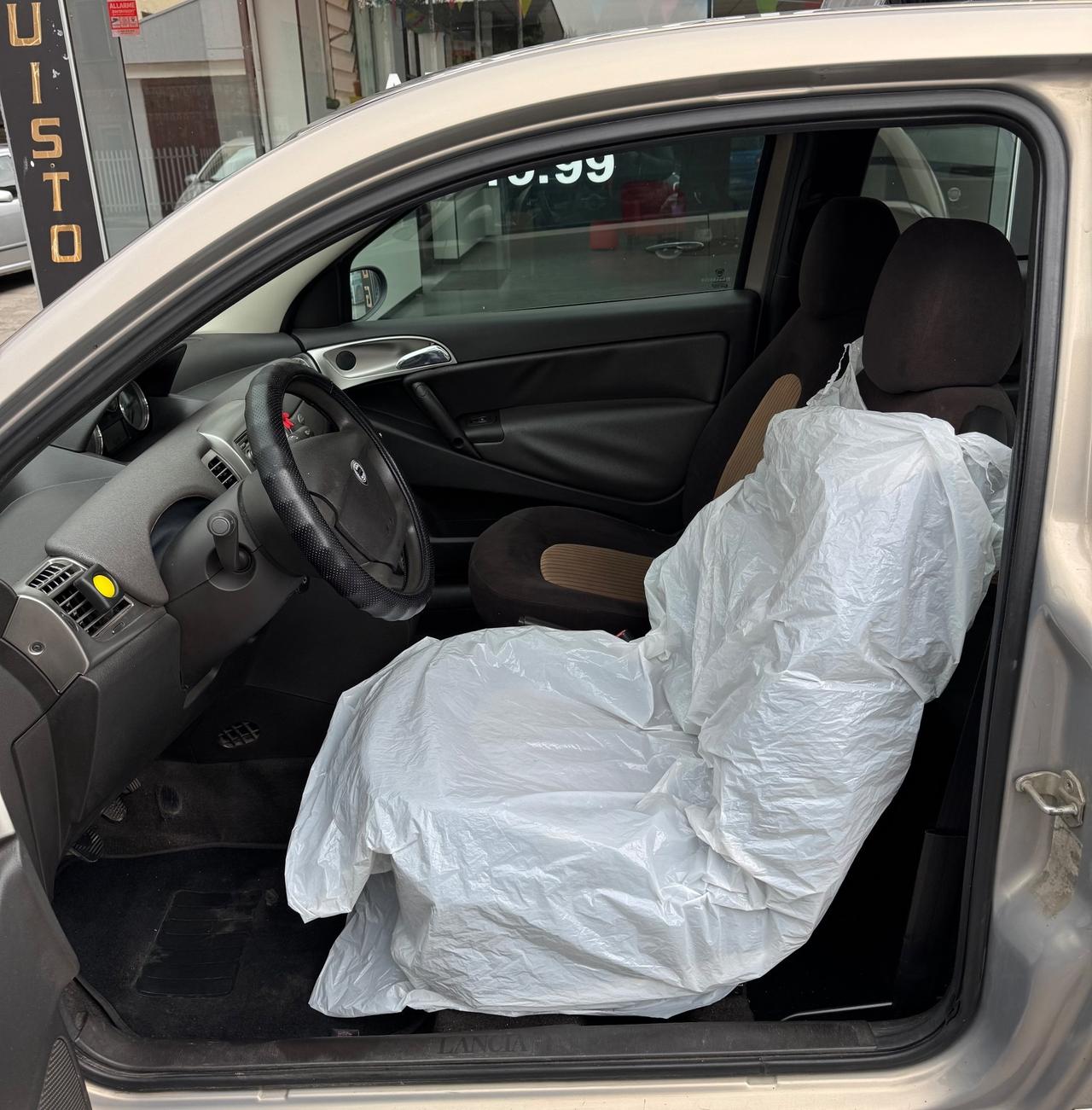 Lancia Ypsilon 1.2- Distribuzione sostituita alla consegna