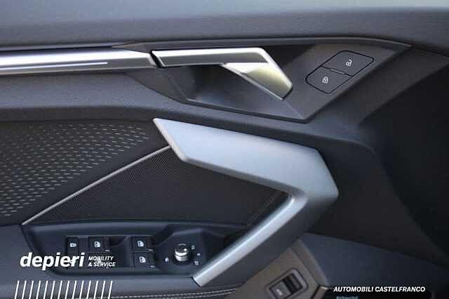 Audi A3 Allstreet 35 TFSI S tronic Identity Contrast mhev