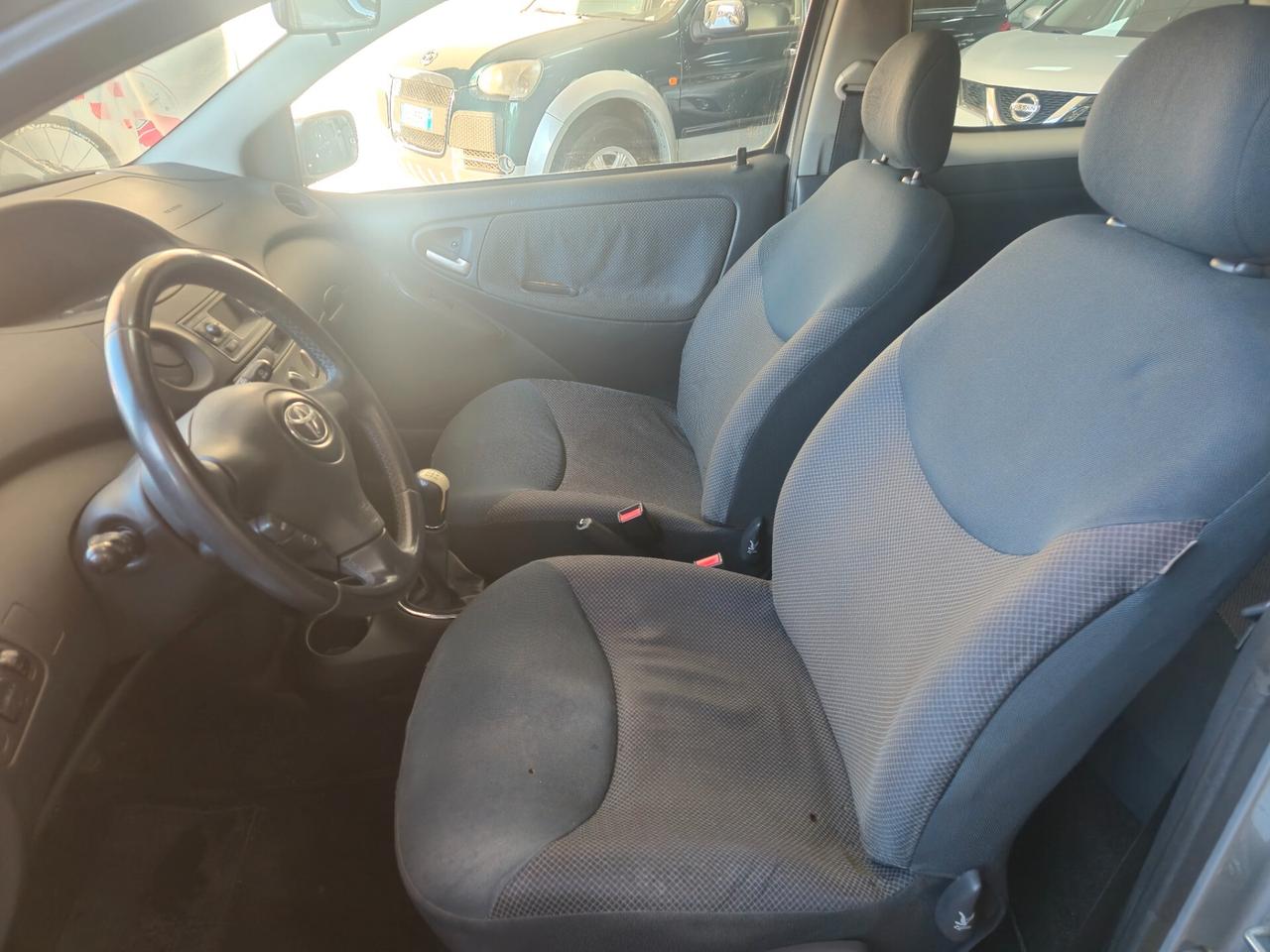 Toyota Yaris 1.0i 16V cat 3 porte