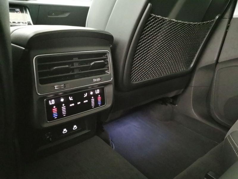 Audi Q8 3.0 tdi mhev S line edition quattro 286cv tiptronic