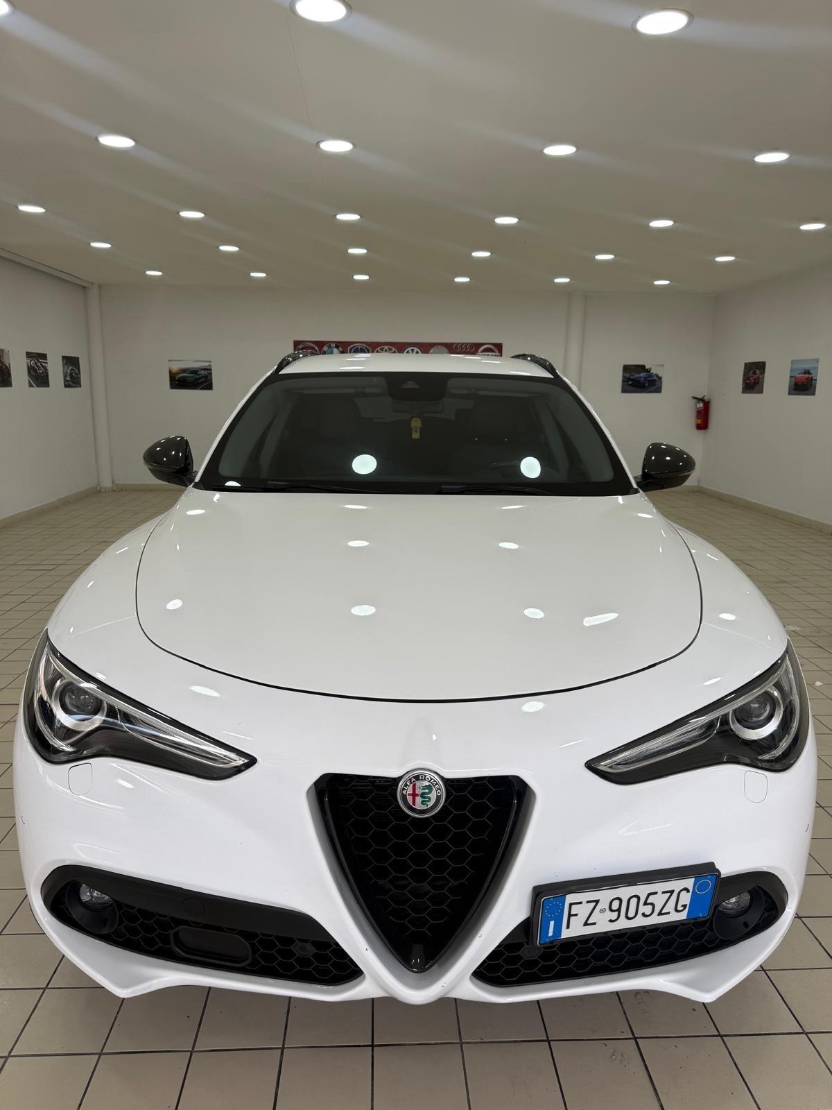 Alfa Romeo Stelvio 2.2 Turbodiesel 210 CV AT8 Q4 Business