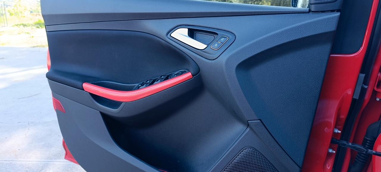 Ford Focus 1.5 TDCi ST Line