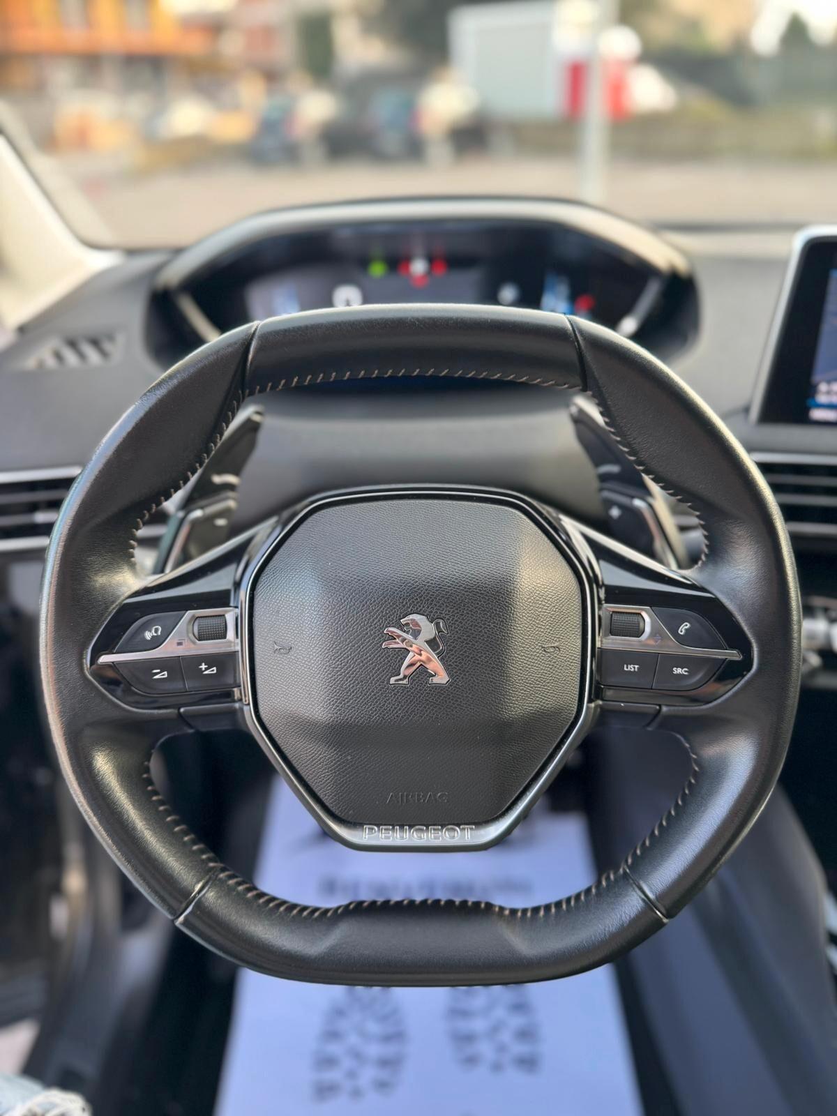 Peugeot 3008 BlueHDi 130 S&S EAT8 Allure