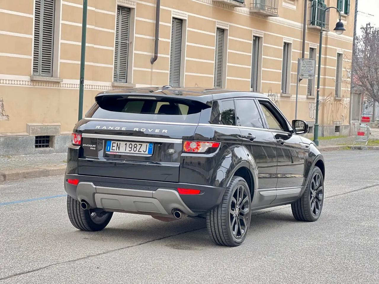 Land Rover Range Evoque 2.0 Si4 5p. Prestige