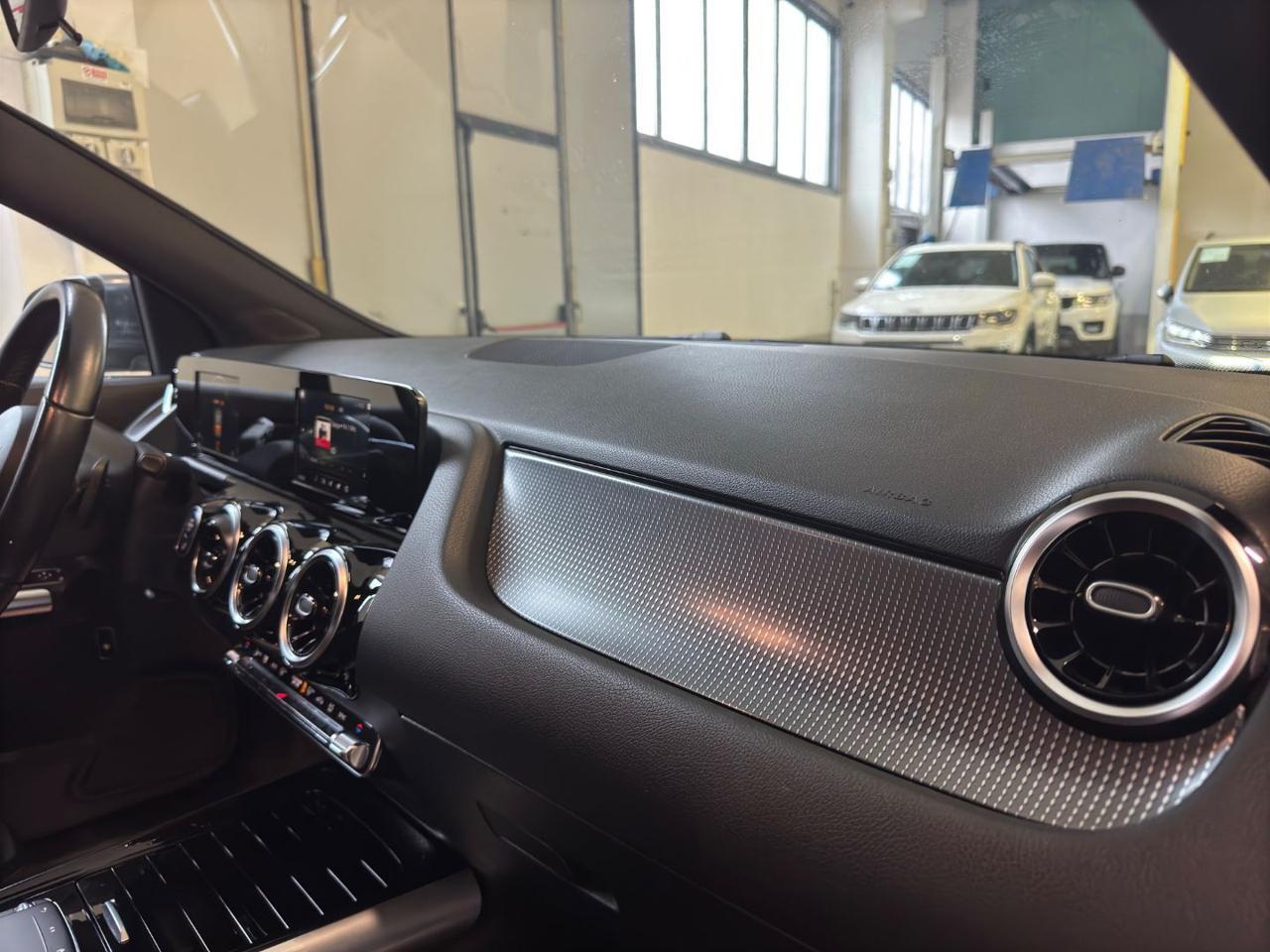 MERCEDES-BENZ GLA 200 d Automatic Sport Plus