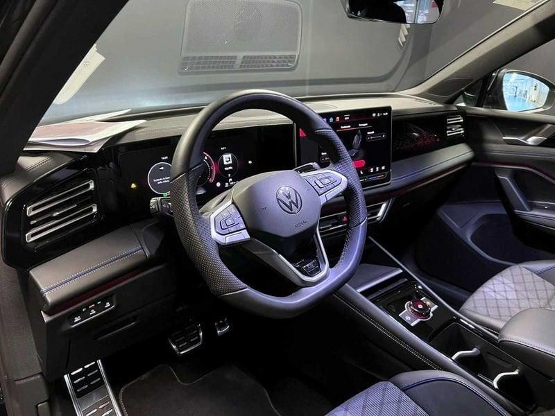 Volkswagen Tiguan 2.0 TDI 150 CV EVO SCR DSG R-Line Camera 360° Matrix Led 19"