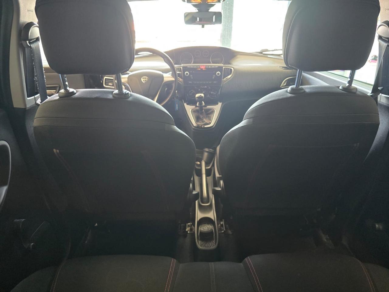 Lancia Ypsilon 0.9 TwinAir 85 CV 5 porte Metano Ecochic Gold