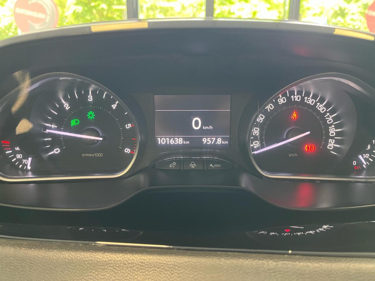 Peugeot 208 1.6 e-HDi 92 CV Stop&Start 3 porte Allure