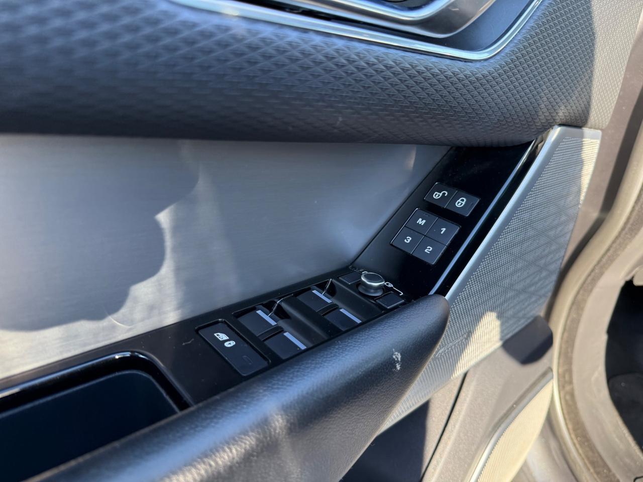 Land Rover Range Velar 2.0D I4 180 CV R-Dynamic SE