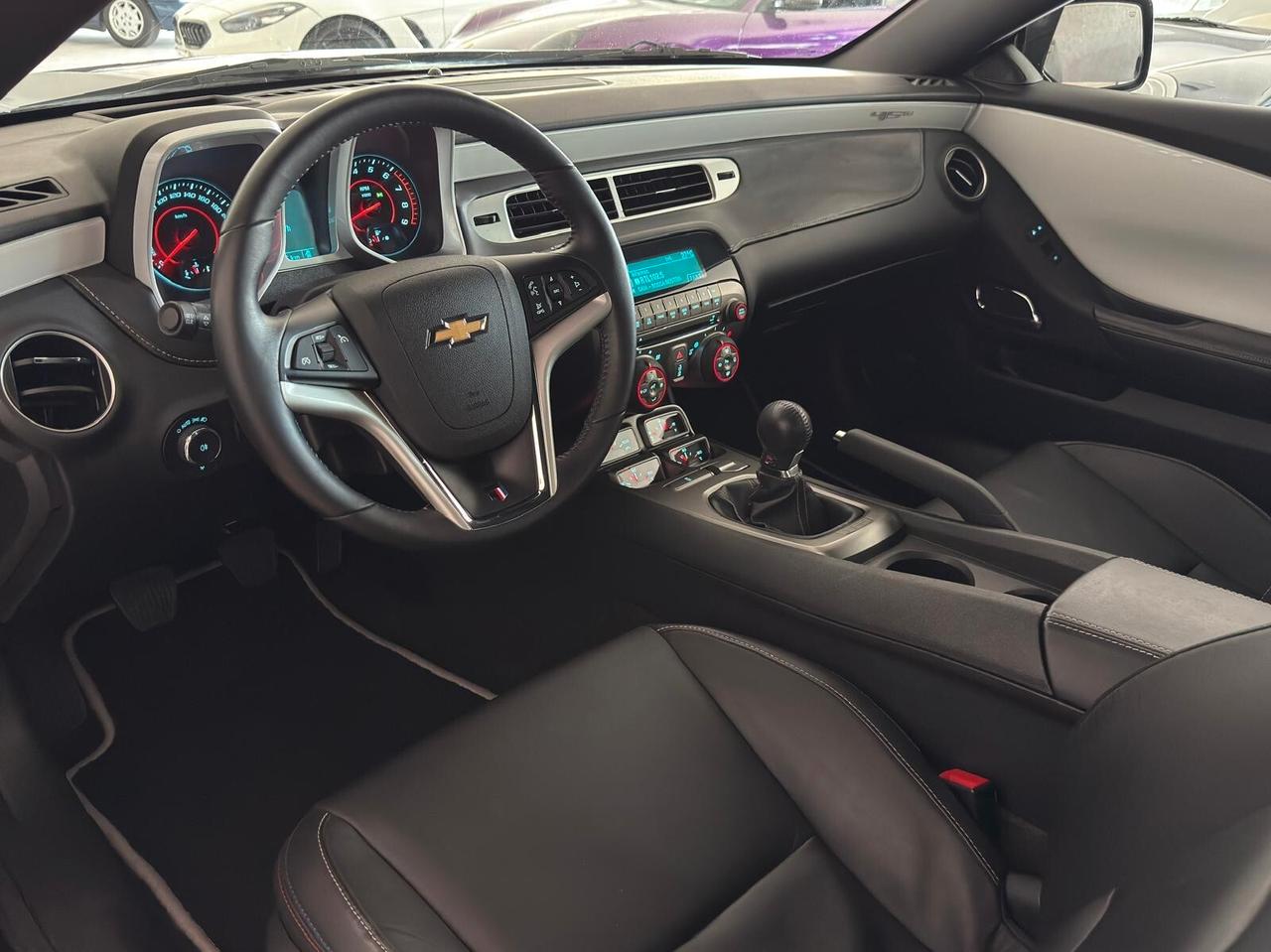 Chevrolet Camaro 6.2 V8 405CV aut. Coupé 45th