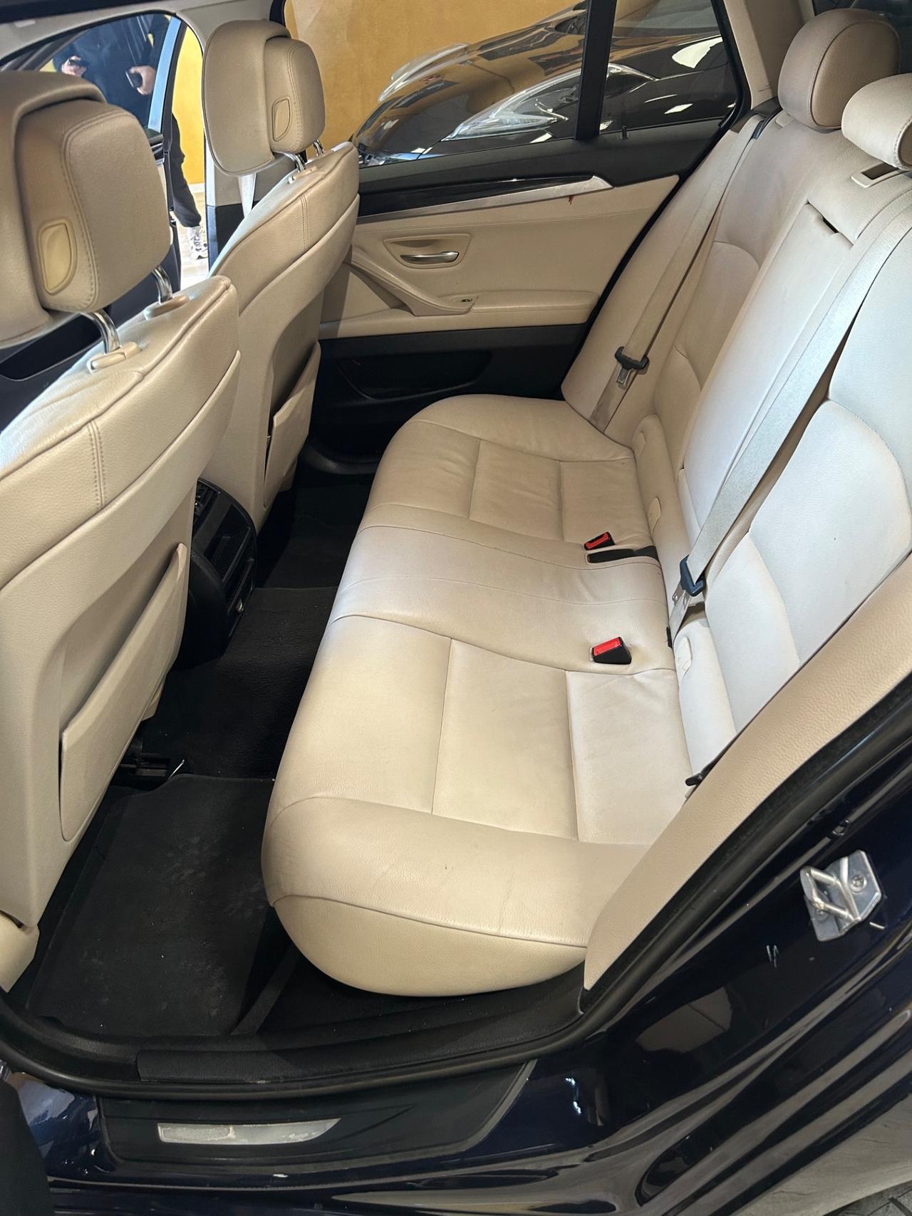 BMW 520d Touring “AUT/PELLE/NAVI/RETRO/19”-2012