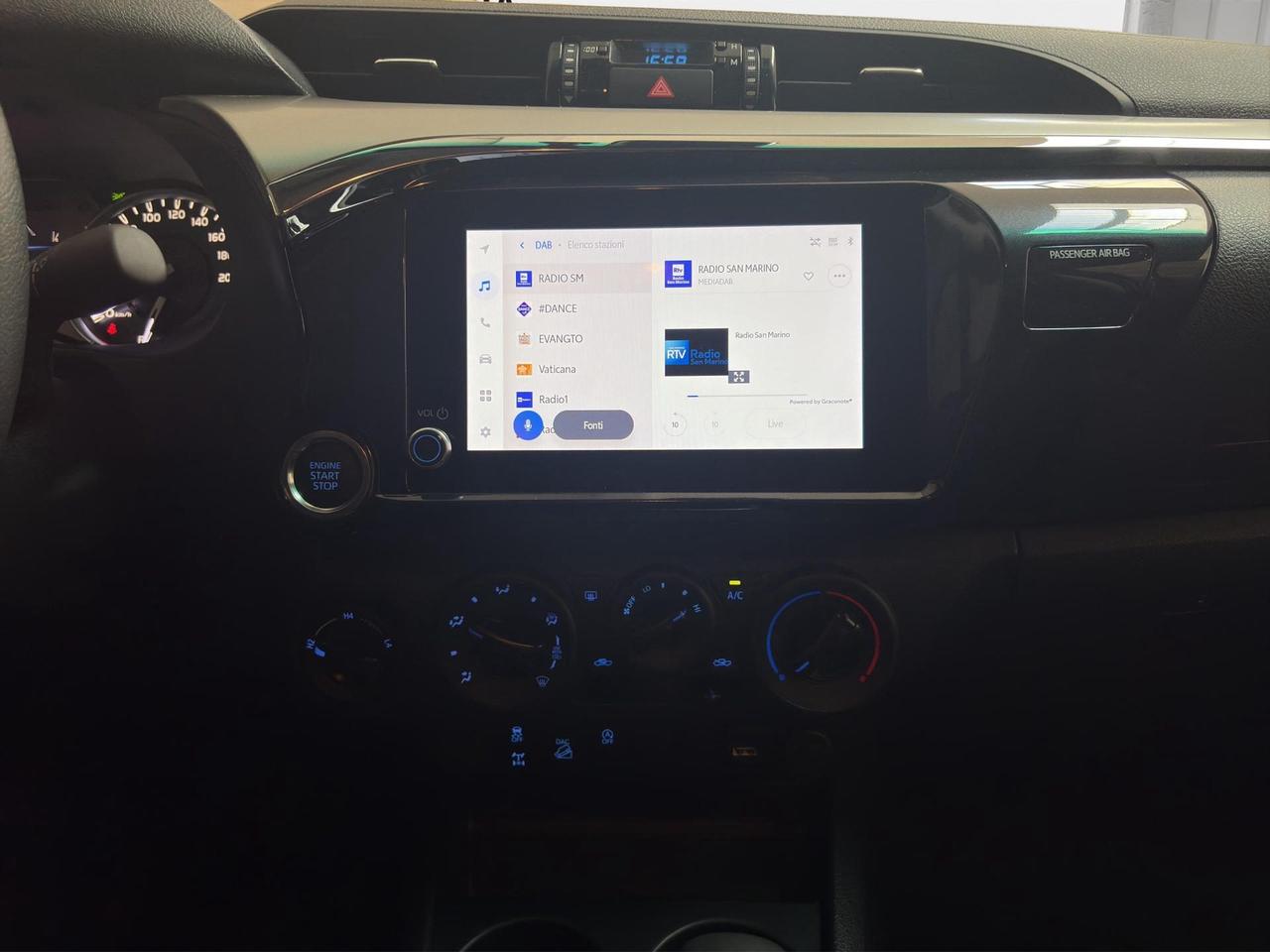 Toyota Hilux 2.4 d-4d double cab Lounge auto