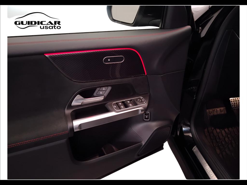 Mercedes-Benz GLB - X247 2023 - GLB 200 d AMG Line Premium auto