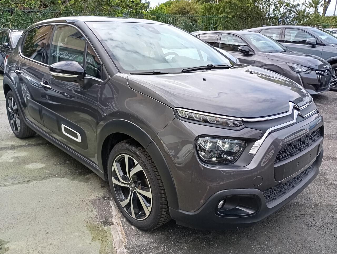 Citroen C3 1.2 PureTech 83CV Shine Pack