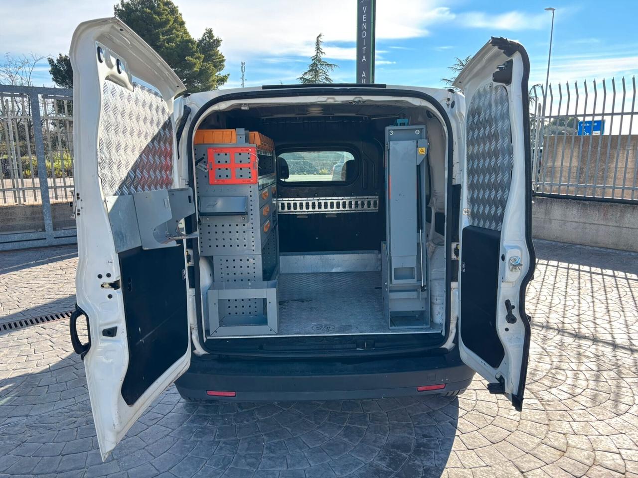 Fiat Doblò 1.6 MJT 105CV N1 - OFFICINA