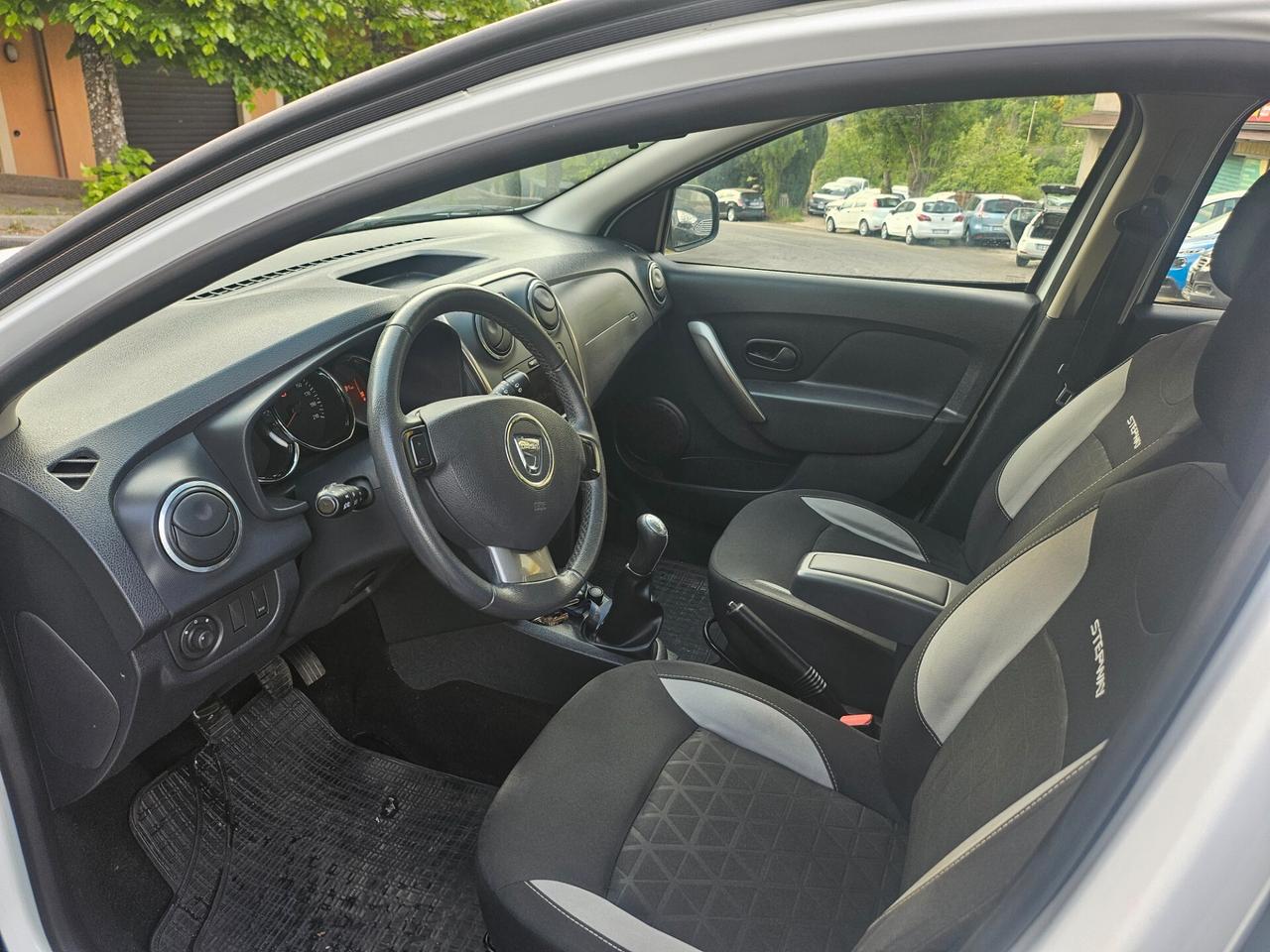 Dacia Sandero Stepway 1.5 dCi 90CV 2014