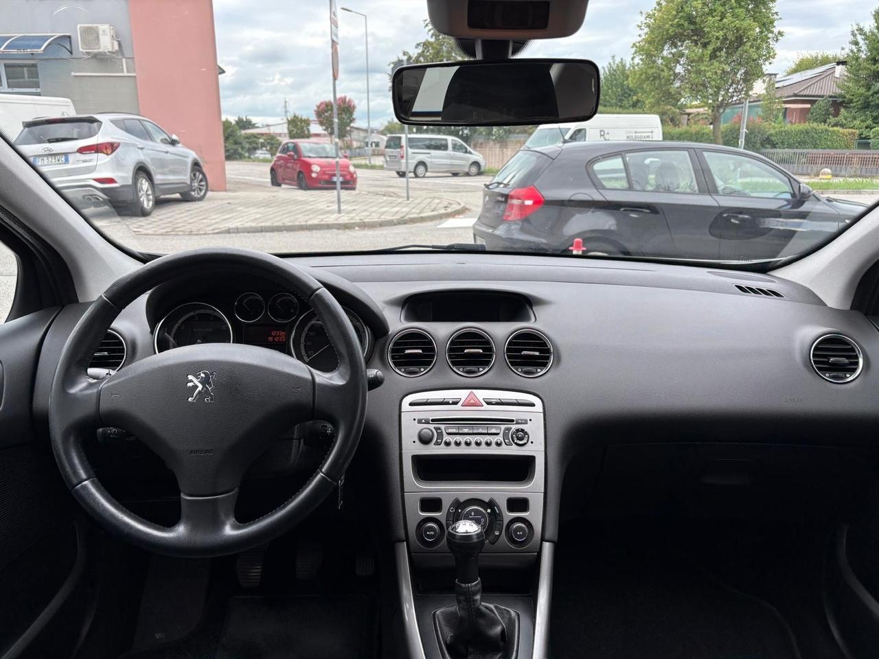 Peugeot 308 1.6 VTi 120CV 5p. Active
