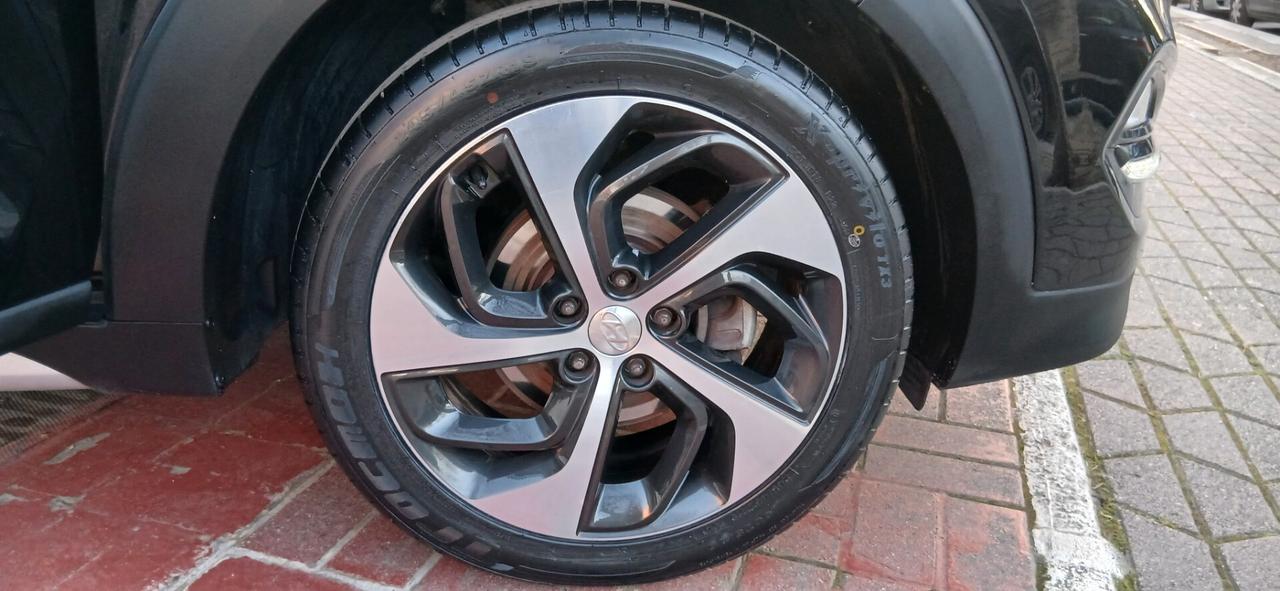Hyundai Tucson 1.7 CRDi 115 CV. Sound Edition NAVI+CAMERA