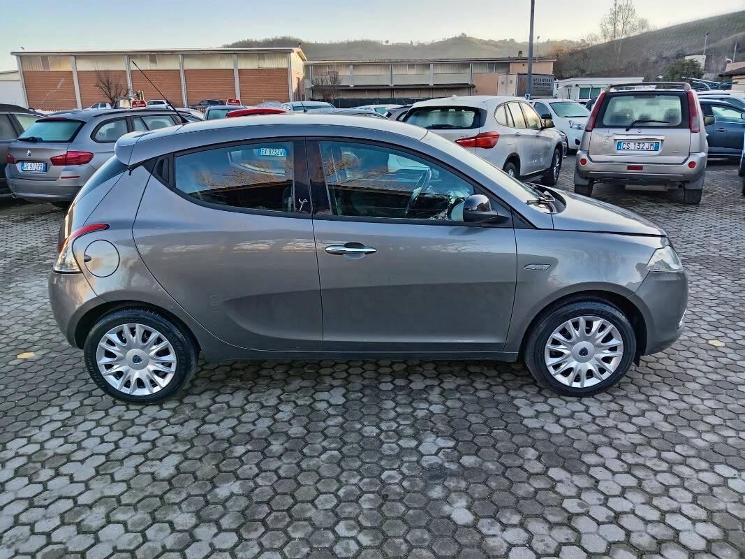 Lancia Ypsilon 1.2 8v Platinum 69cv