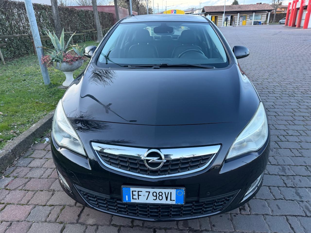 Opel Astra 1.7 diesel 2011 NEOPATENTATI