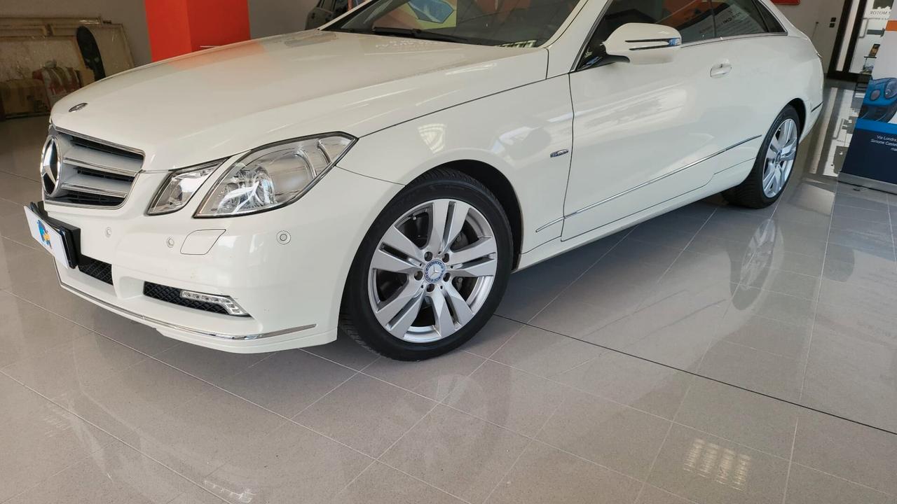 IMPECCABILE-PERFETTA-Mercedes-benz E 250 CDI Coupé BlueEFFICIENCY Avantgarde