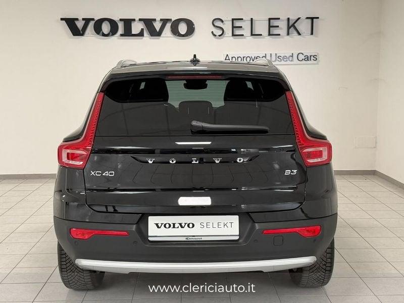 Volvo XC40 B3 automatico Core