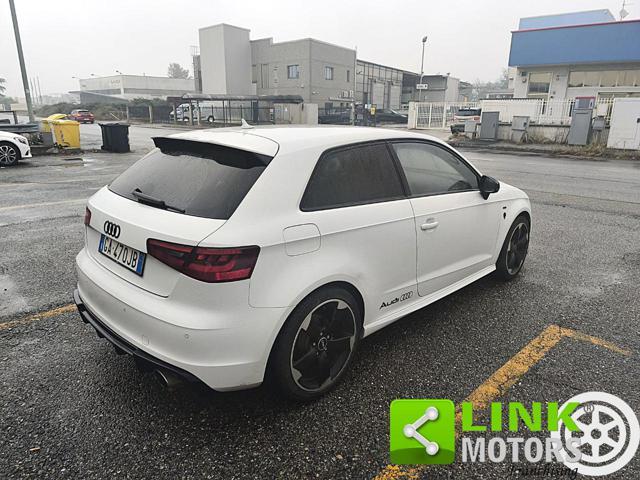 AUDI A3 1.8 TFSI quattro S tronic S-LINE
