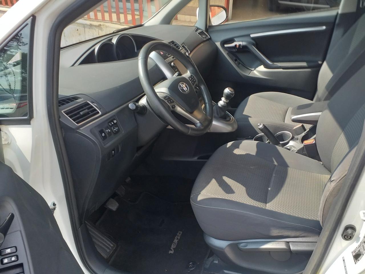 Toyota Verso 1.6 D-4D Style