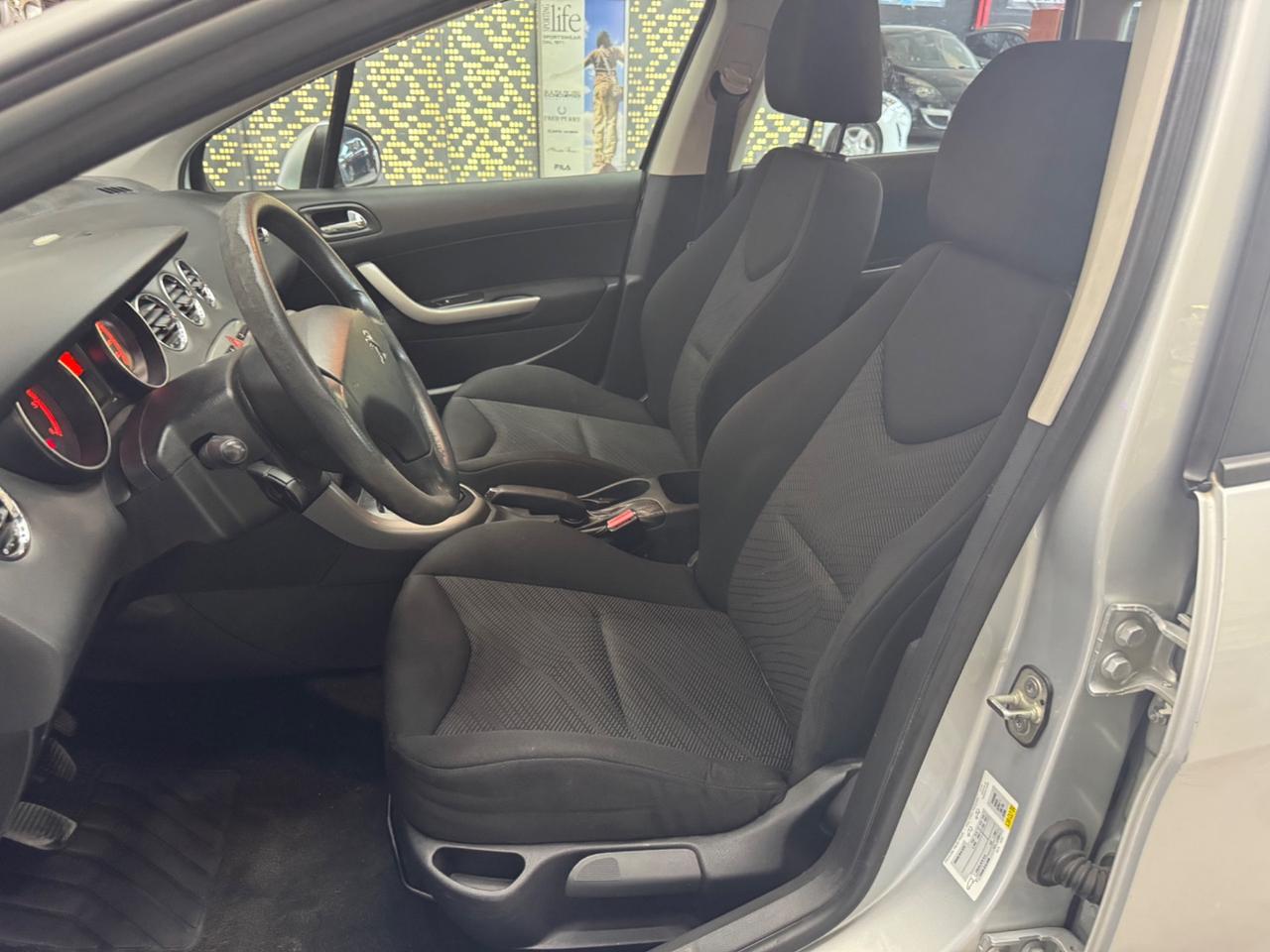 Peugeot 308 1.6 HDi 93CV SW ADATTA NEOPATENTATI