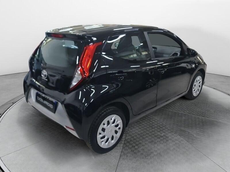 Toyota Aygo Aygo Connect 1.0 VVT-i 72 CV 5 porte x-play