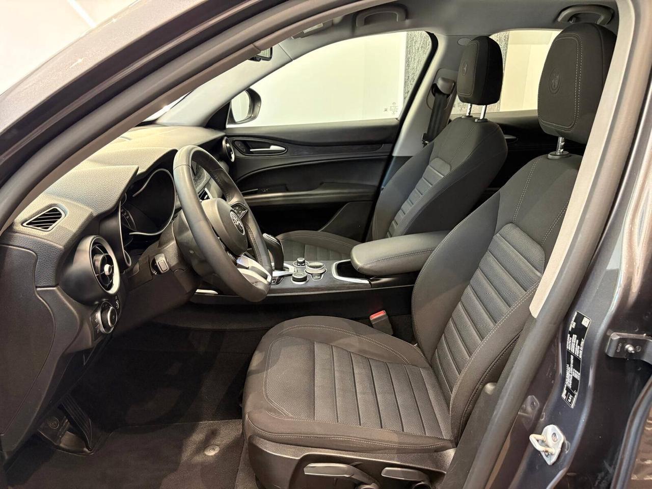 Alfa Romeo Stelvio 2.2 AT8 RWD Business 160cv - 2021