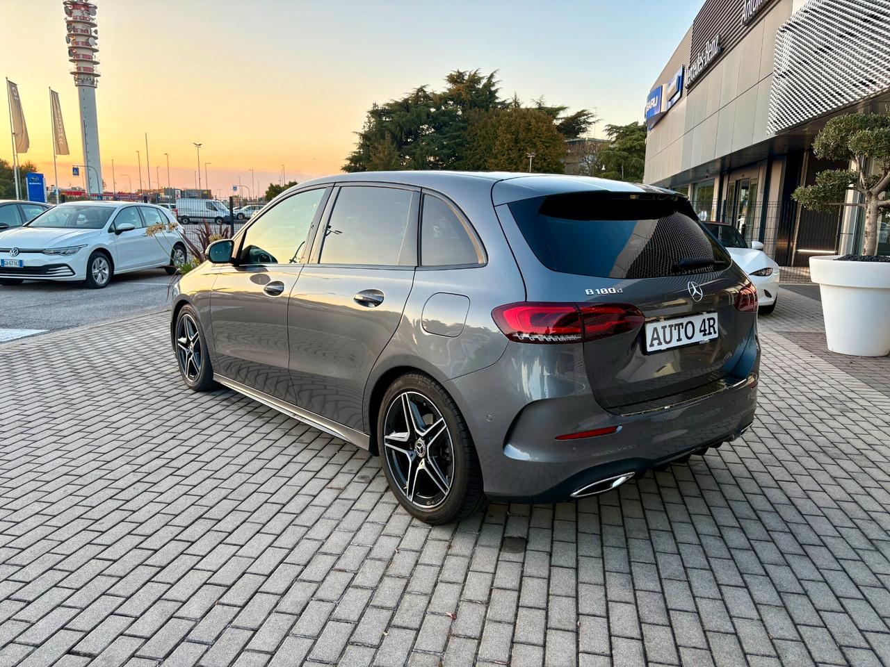 Mercedes-benz B 180 d Automatic Premium Pack AMG