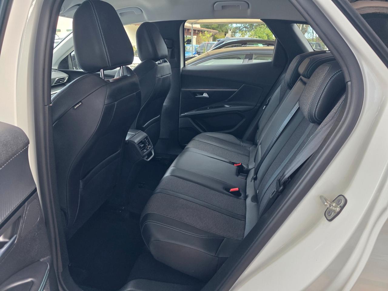 Peugeot 3008 BlueHDi 130 S&S EAT8 Allure Pack