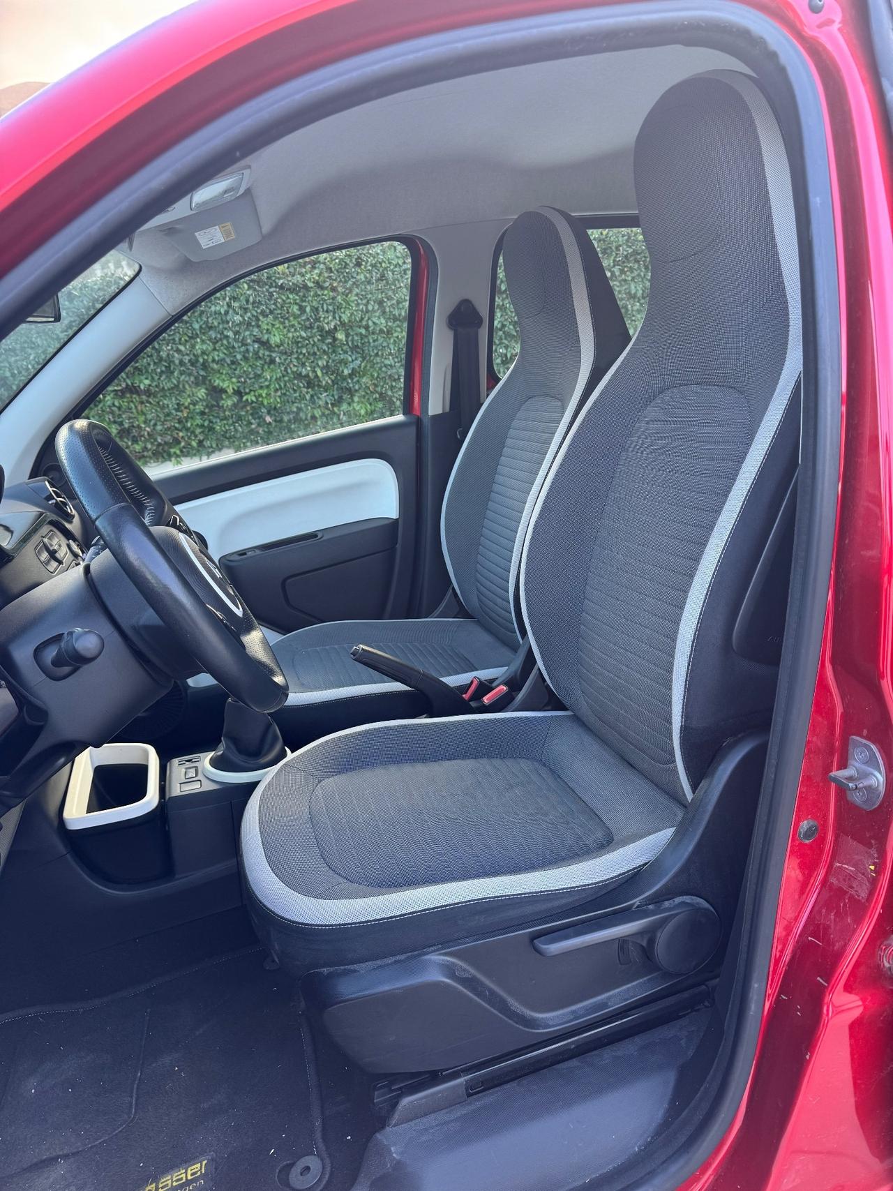 Renault Twingo 1.0 70Cv soli 70.000KM