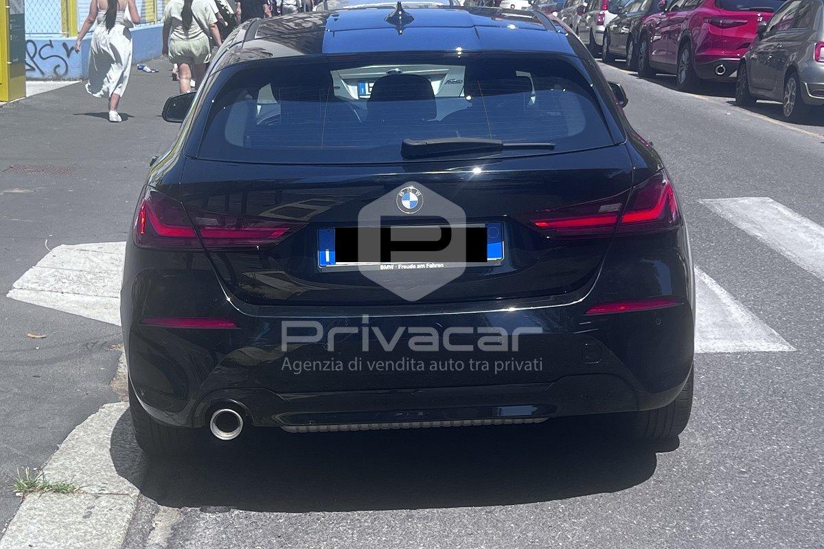 BMW 118i 5p. Advantage