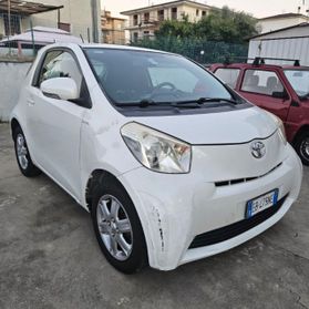 TOYOTA iQ 1.0 Sol