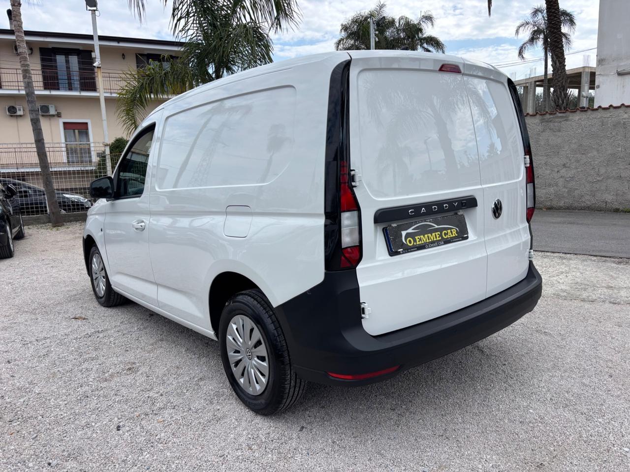 VW CADDY 2.0TDI 75CV 2025 2.000KM FULL OPTIONAL
