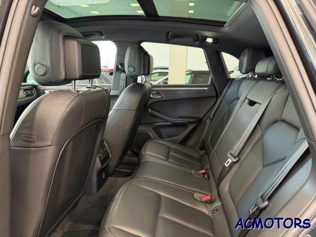PORSCHE Macan 2.0