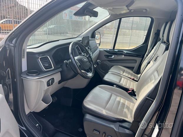 Ford Tourneo Custom 2.0 TDCi 130CV 9 posti