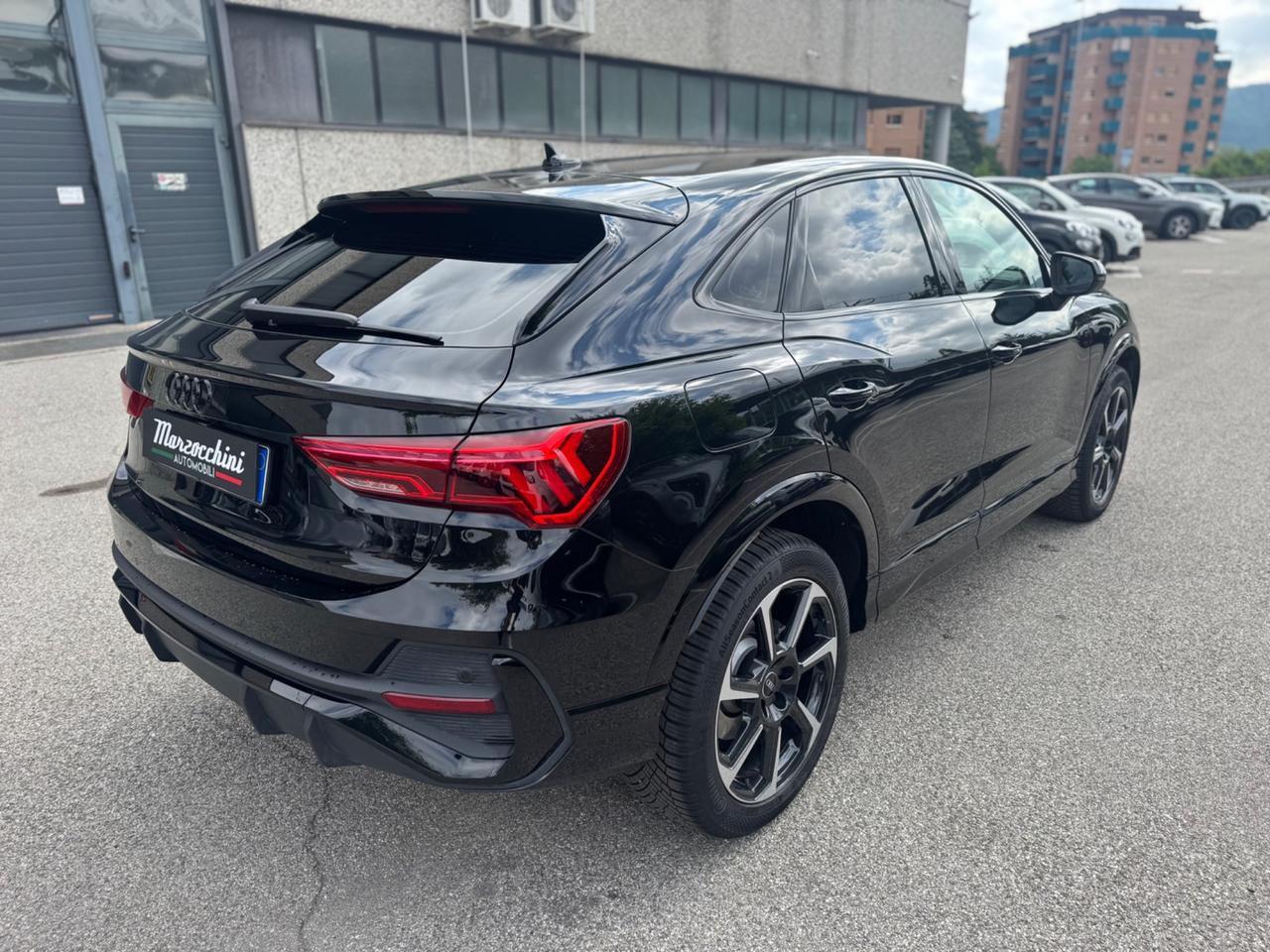 AUDI Q3 SPORTBACK 45 TFSI S TRONIC TOTAL BLACK