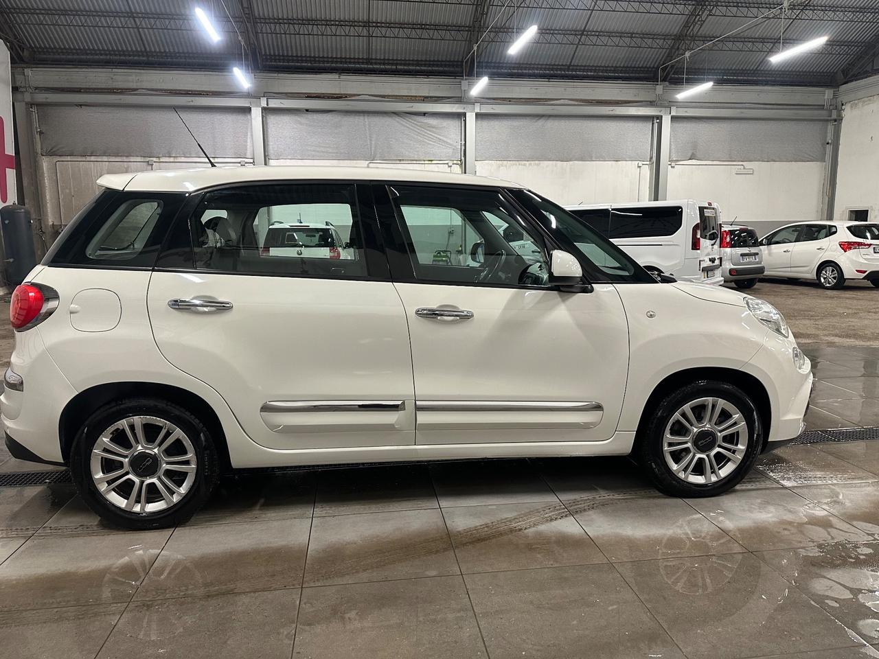 Fiat 500L 1.6 Multijet 120 CV Mirror
