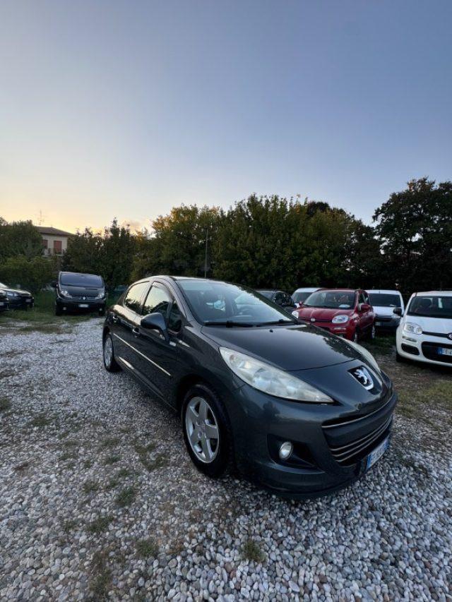 PEUGEOT 207 1.4 8V 75CV 5p. Millesim 200