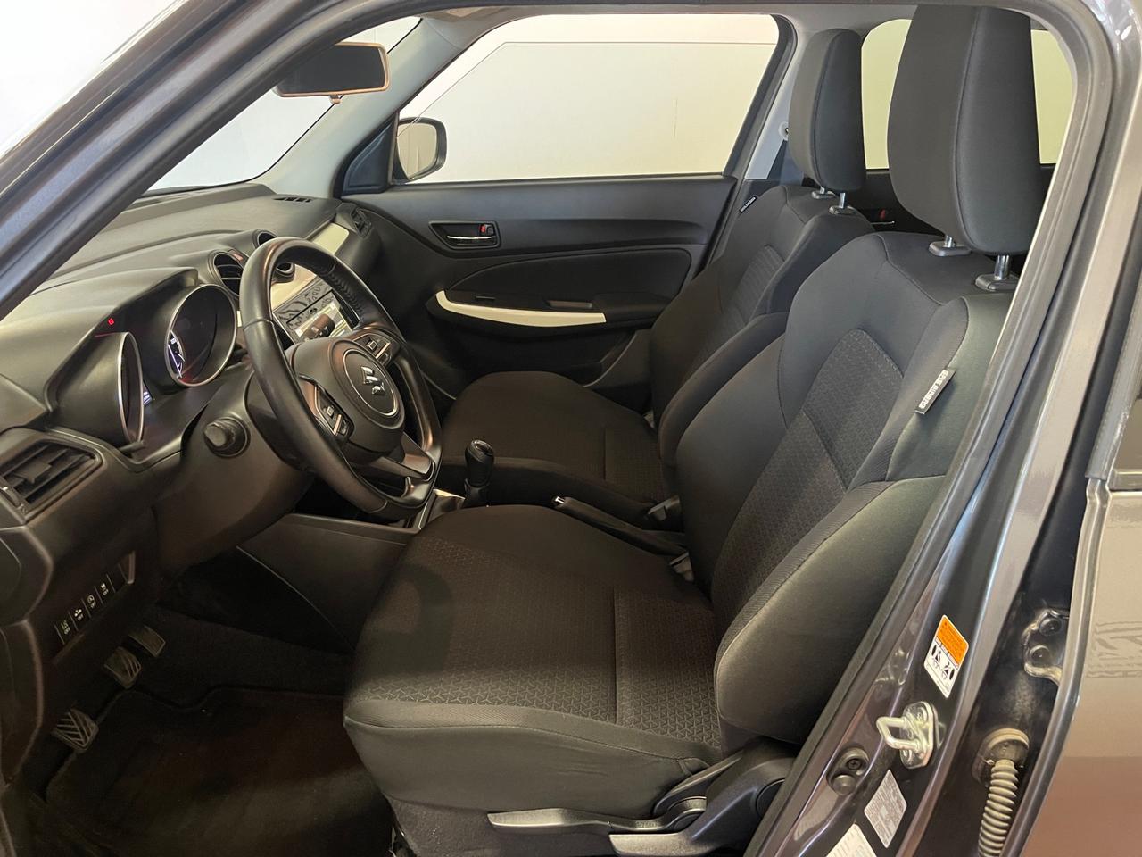 Suzuki Swift 1.2 Hybrid Top solo 12.000 km