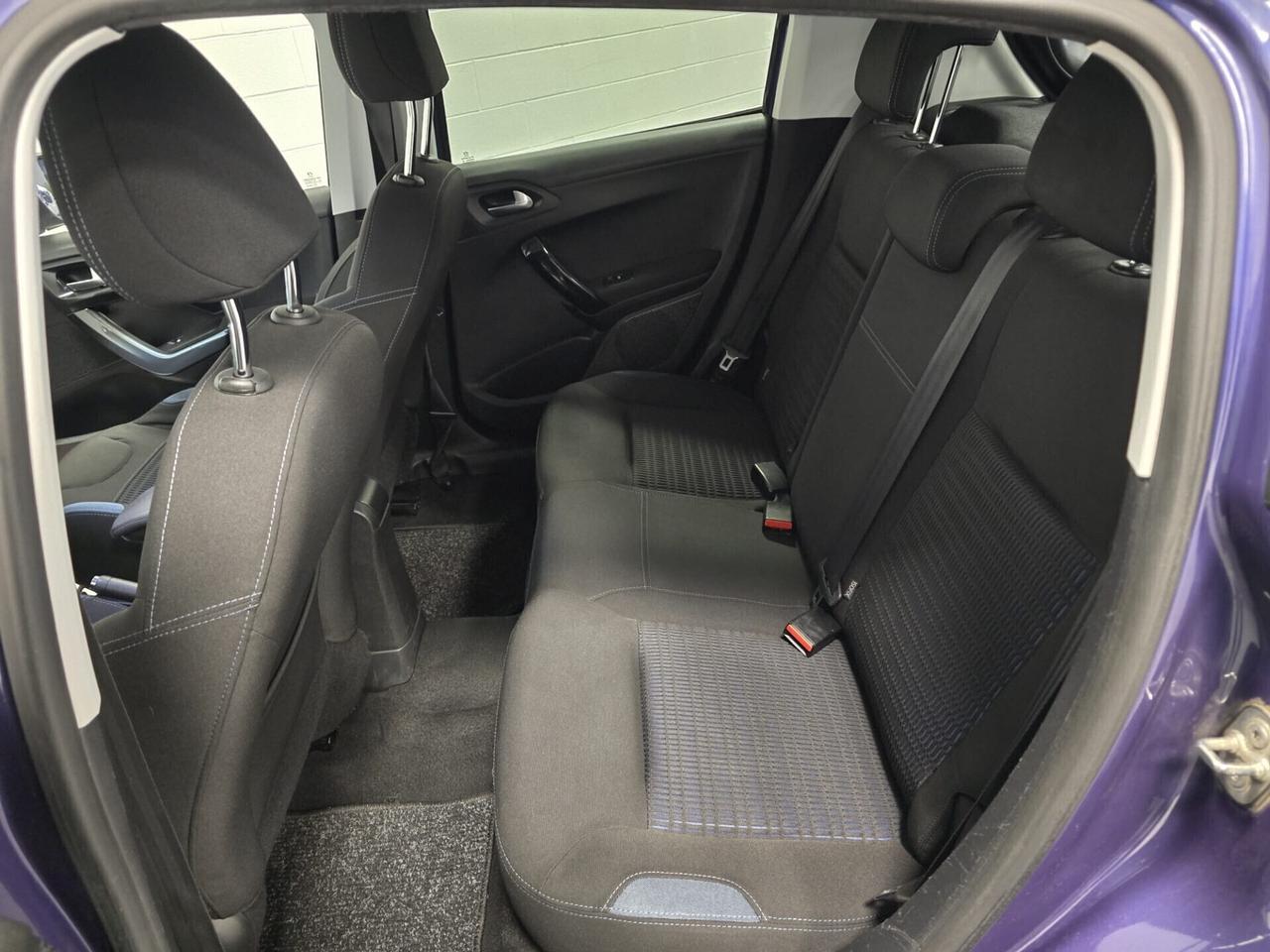 Peugeot 208 1.2 VTi 82 CV 2013 NEOPATENTATI