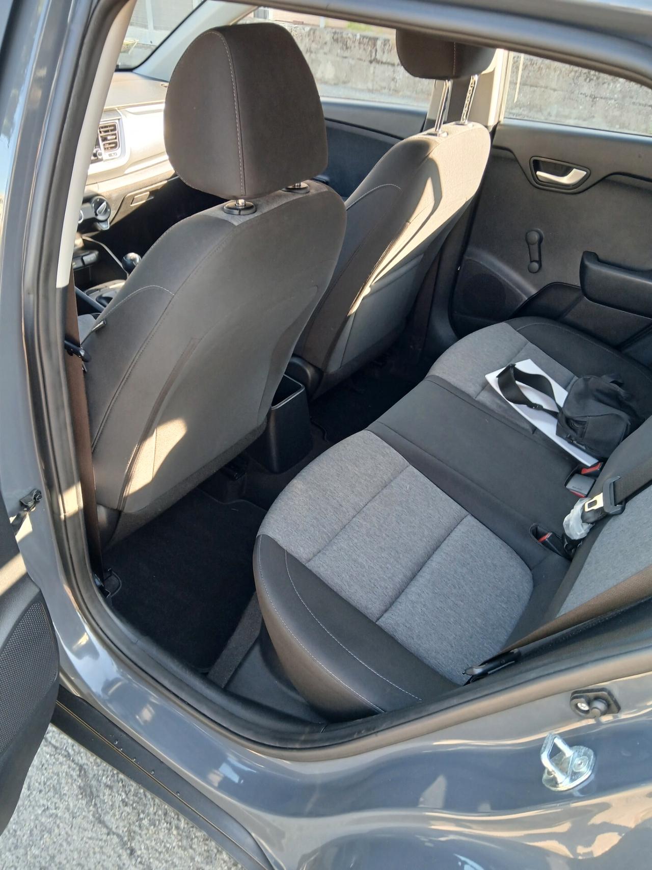 Kia Stonic 1.2 DPI Urban