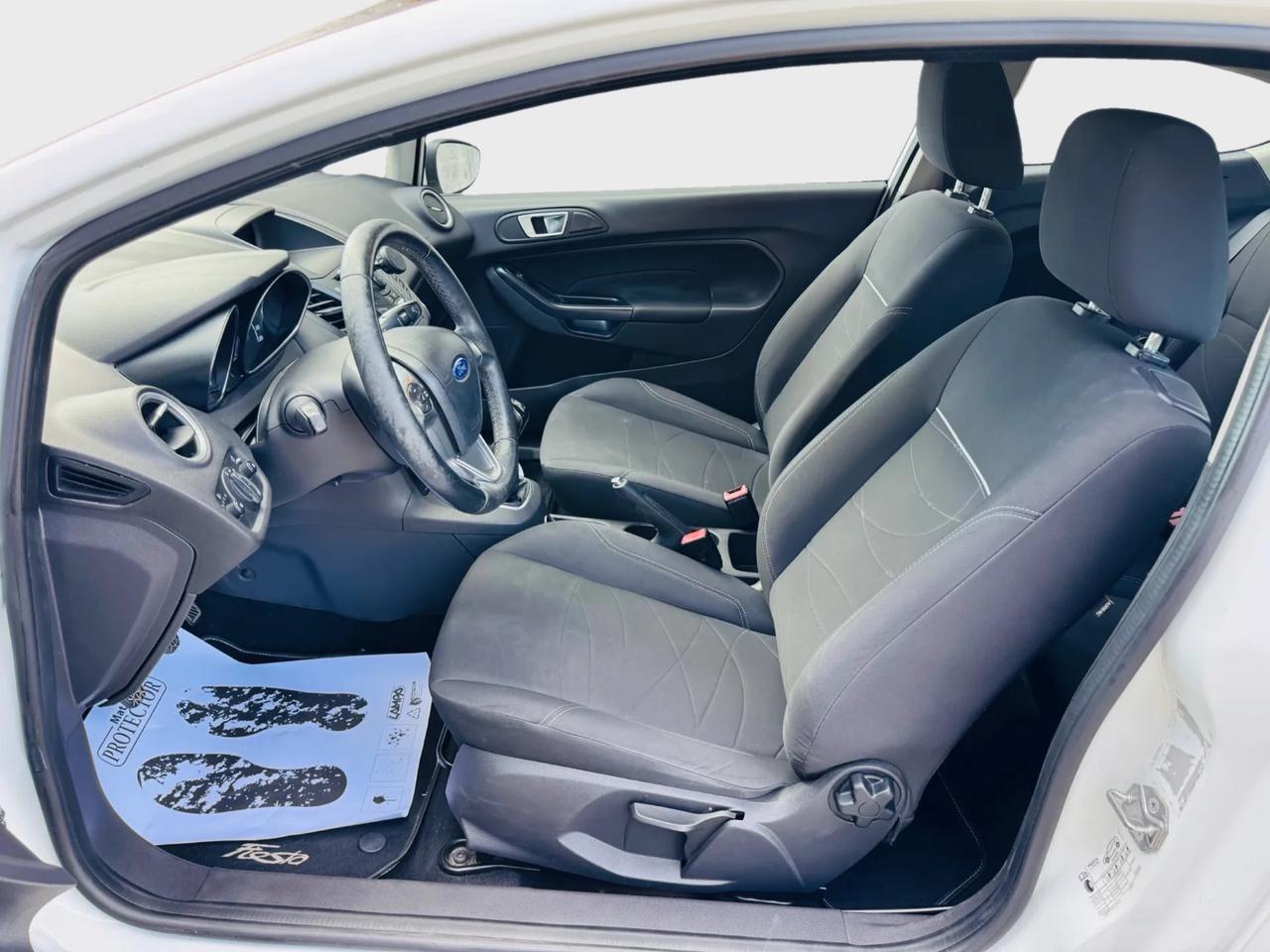 Ford Fiesta 1.4 benzina gpl 2014 200.000km neo patentati