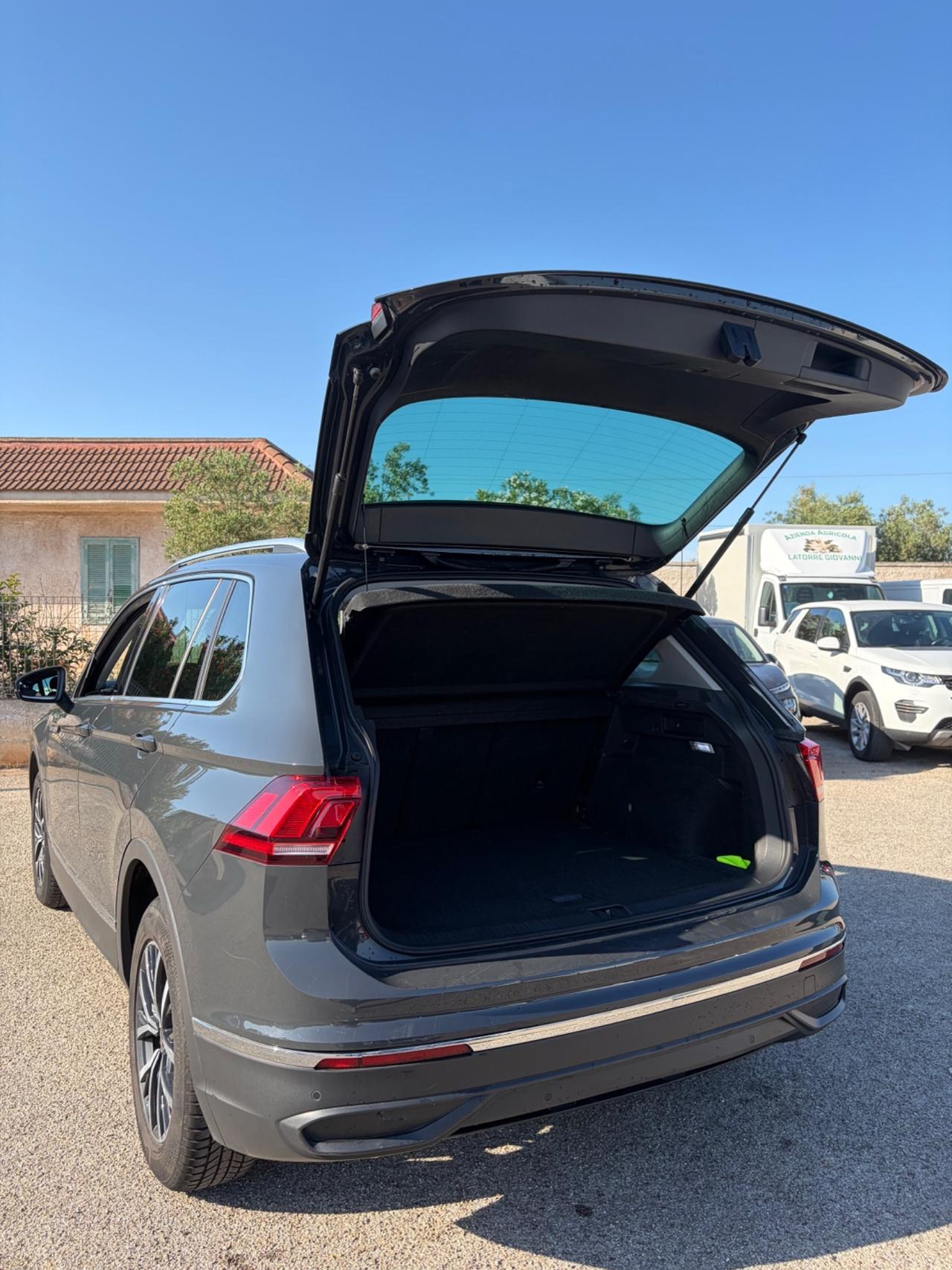 Volkswagen Tiguan 2.0 TDI 150 CV SCR DSG Elegance