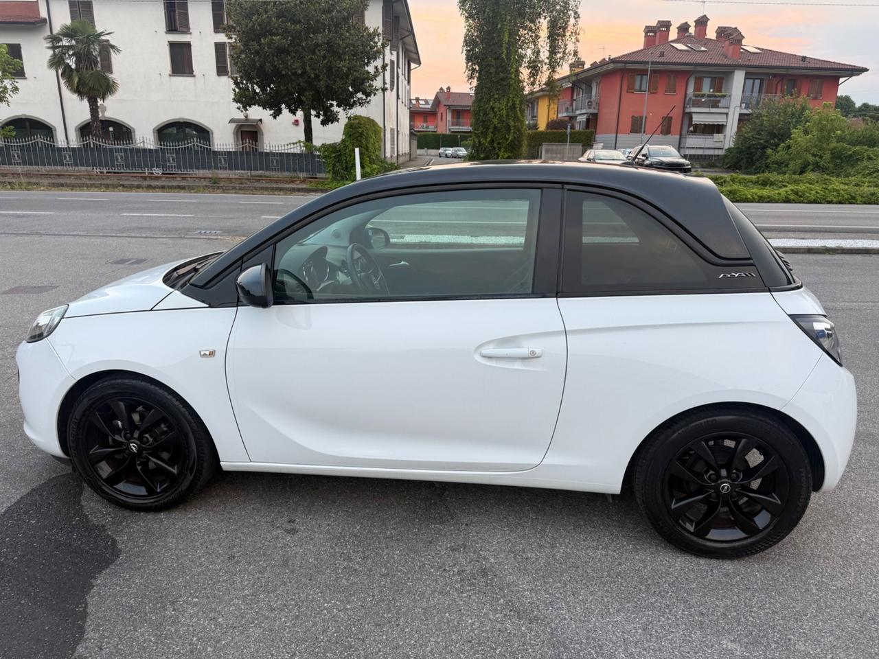 Opel Adam Rocks 1.2 70 CV”NEOPATENTATI “ EURO5B”