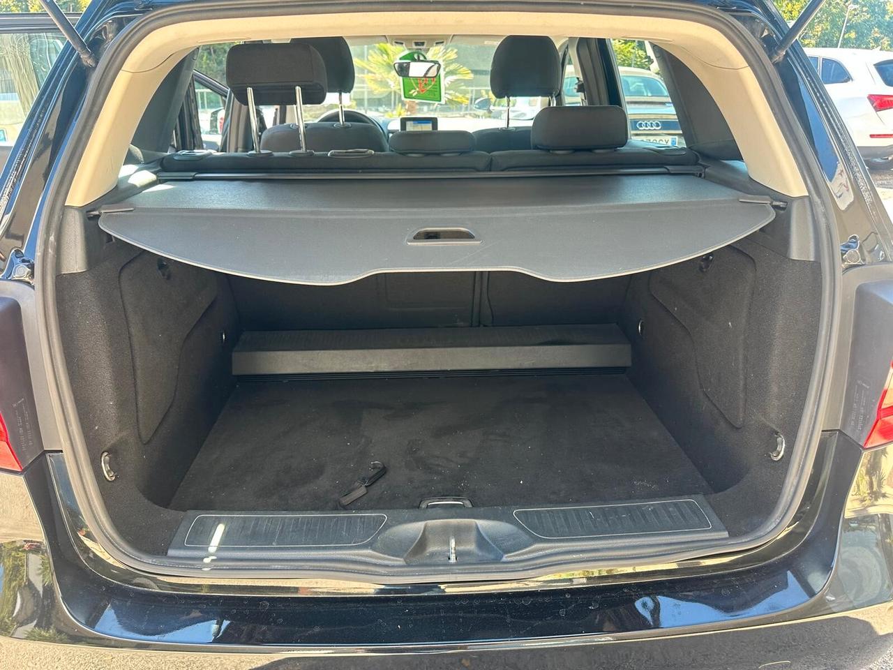 Mercedes-benz B 180 CDI Premium NEOPATENTATI