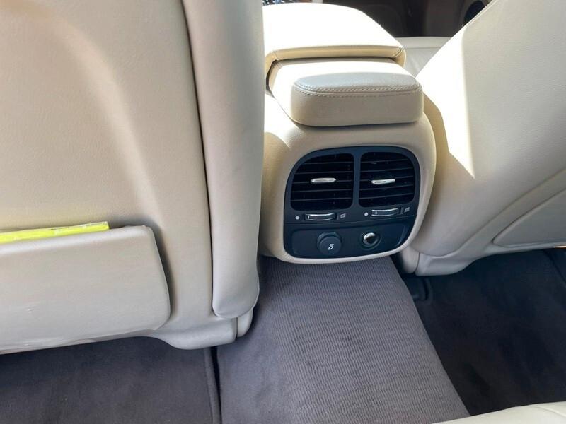 Jaguar XJ 2.7 D V6 cat Executive autom.(207cv)